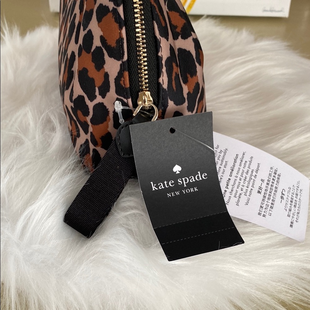 NWT Kate Spade Animal Print cosmetic makeup bag - Picture 3 of 8